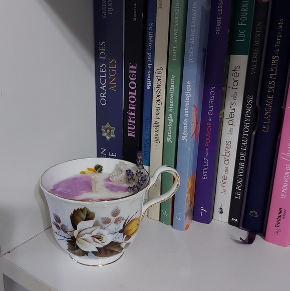 Lavender candle - Picture 7 of 10